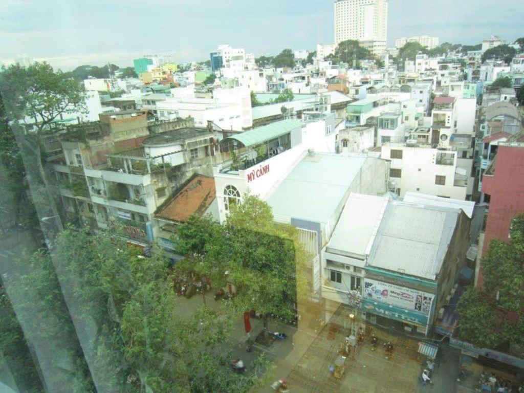 Phoenix Hotel Saigon Хошимин Экстерьер фото
