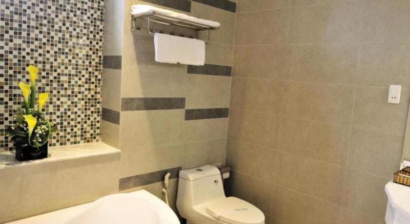 Phoenix Hotel Saigon Хошимин Экстерьер фото