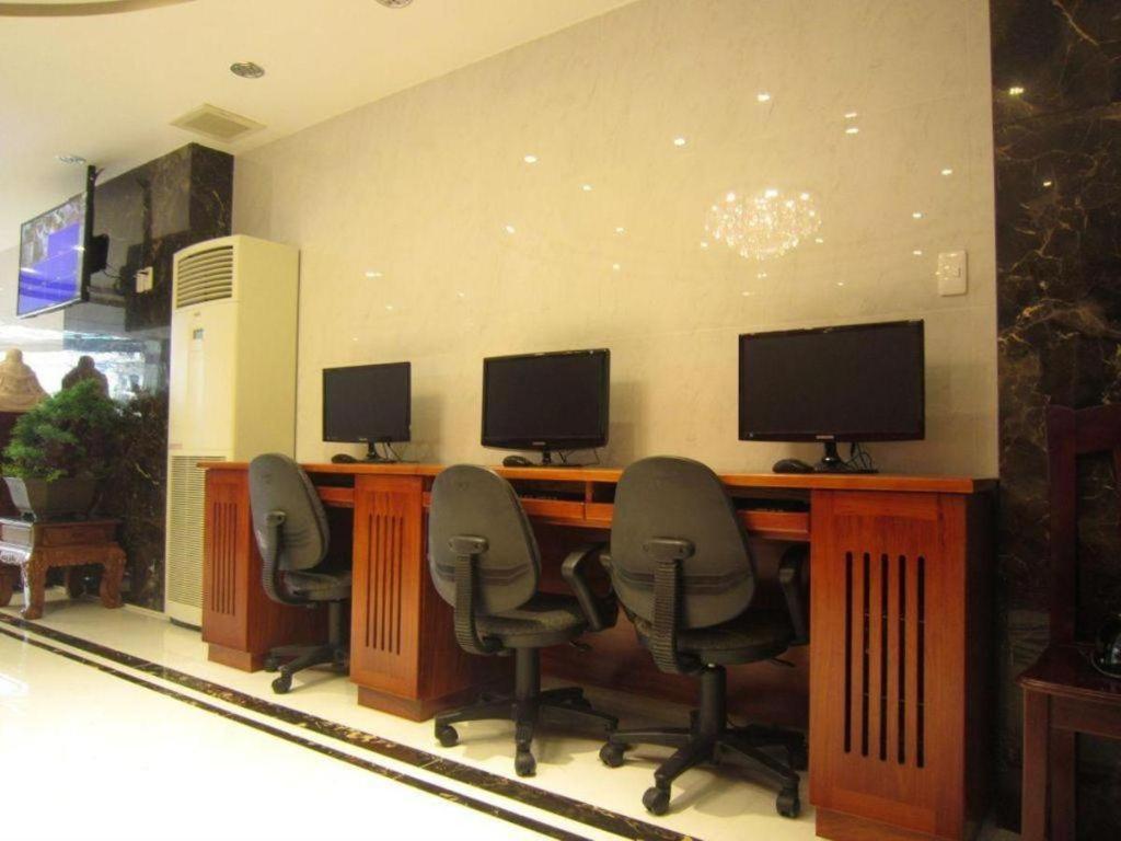 Phoenix Hotel Saigon Хошимин Экстерьер фото